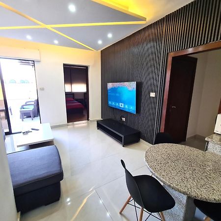 Dair Ghbar Gate Apartments 암만 외부 사진