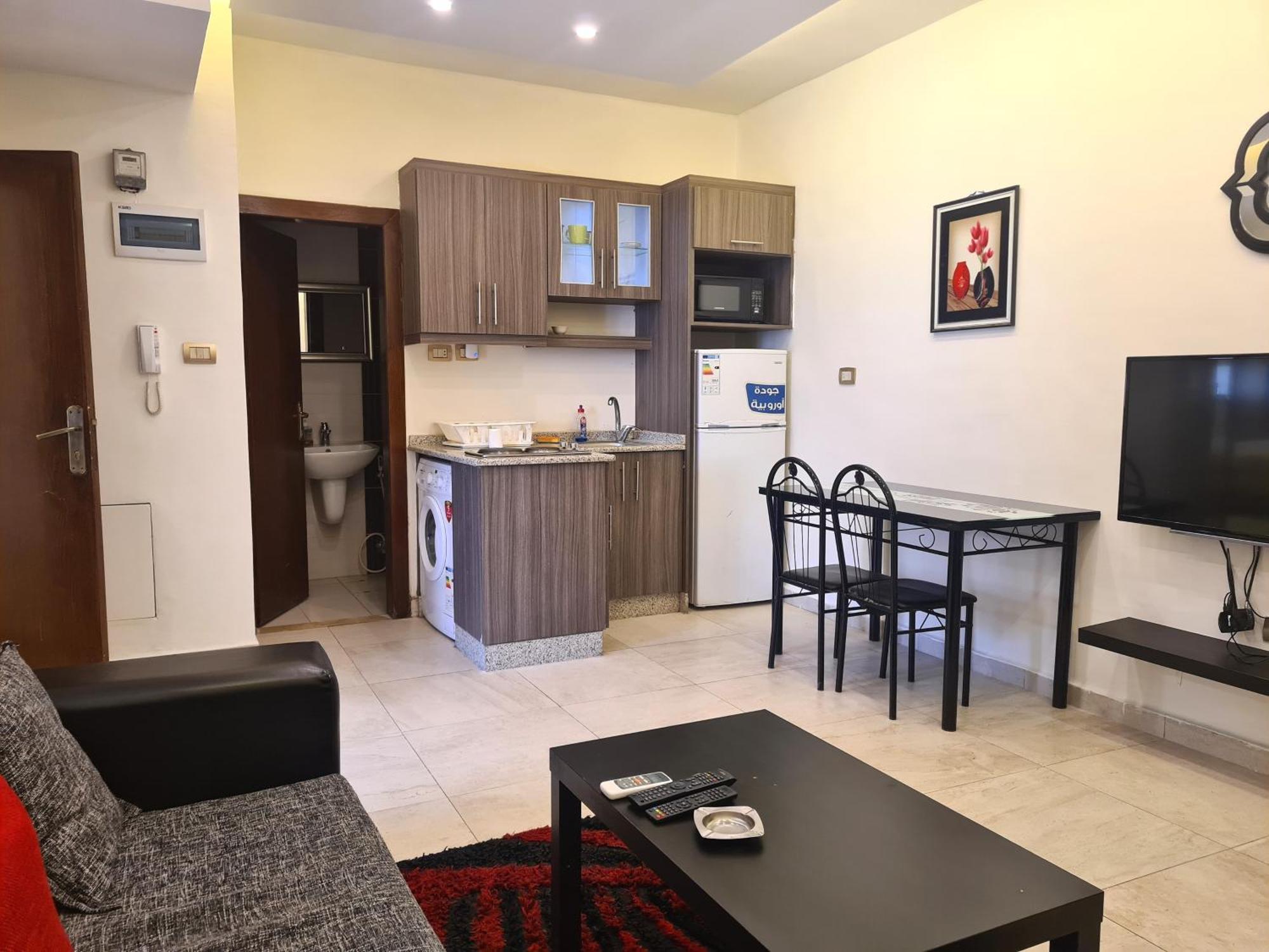 Dair Ghbar Gate Apartments 암만 객실 사진
