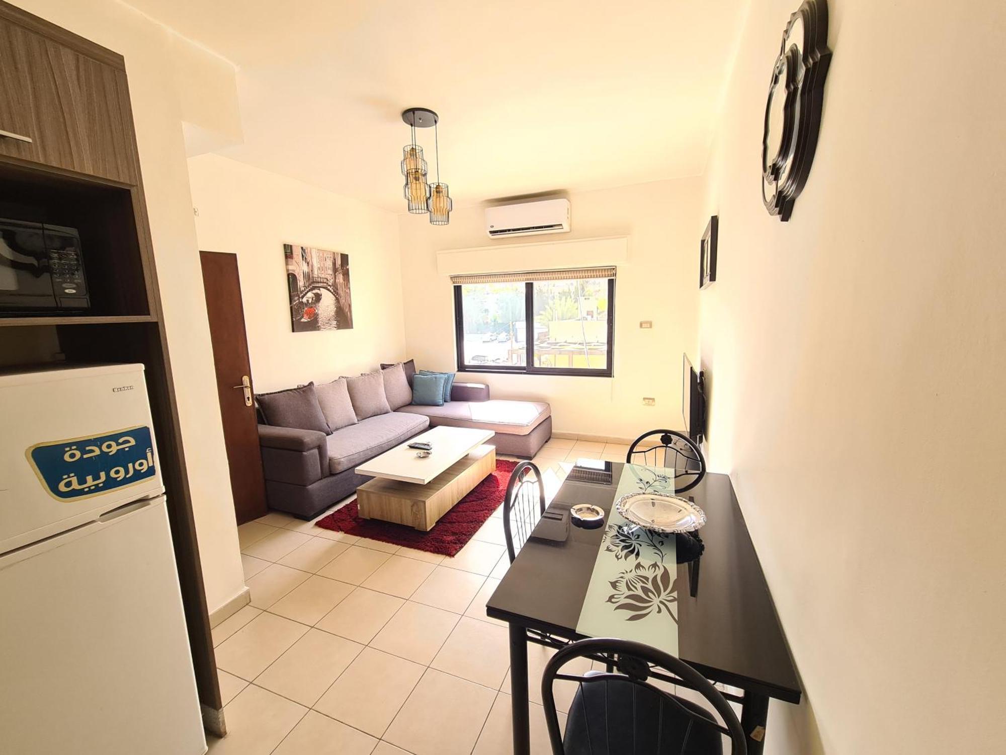 Dair Ghbar Gate Apartments 암만 객실 사진